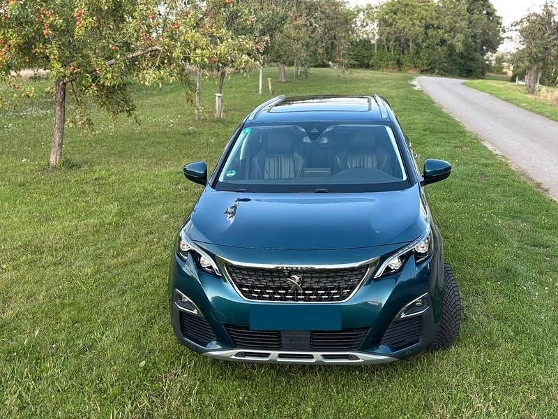 Andere farben Gebraucht 2018 Peugeot 5008 Allure Van / Kleinbus | 21.200 € (Guter Preis) - Bild 1/4