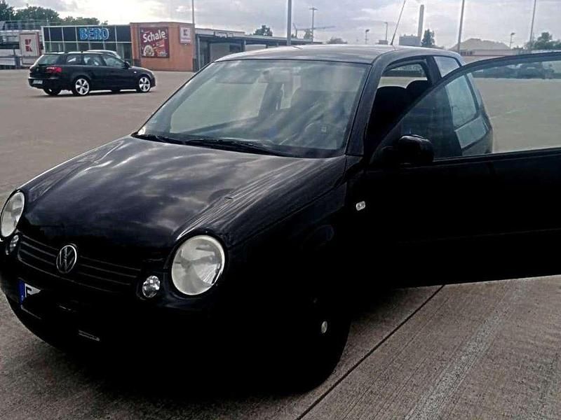 Schwarz Gebraucht 2000 VW Lupo Basis Kleinwagen | 600 € (Guter Preis) - Bild 1/4