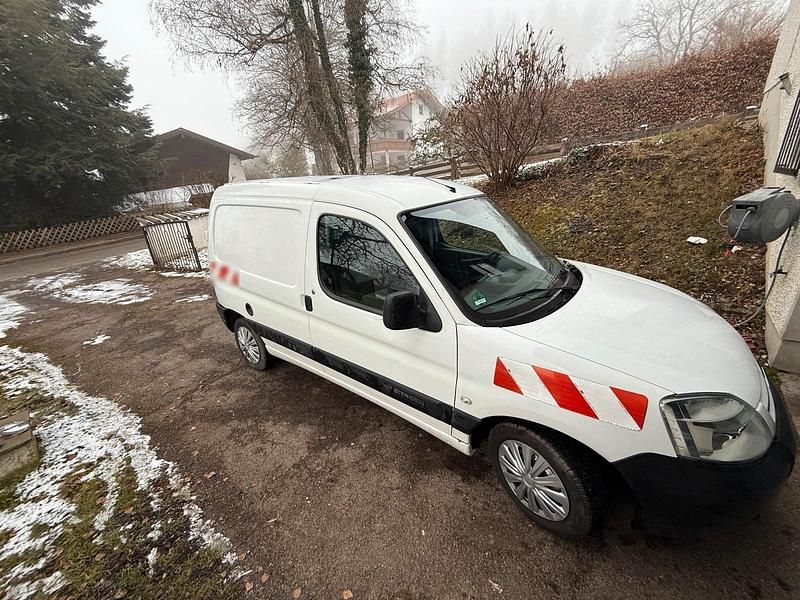 Gebraucht Citroën Berlingo 77 PS (56 kW) 2007 Weiß Van / Kleinbus