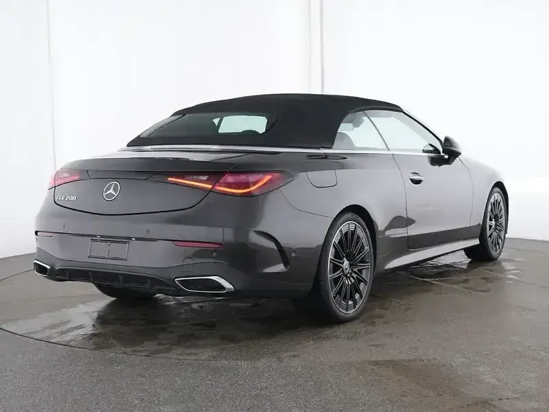Gebraucht Mercedes CLE200 AMG 204 PS (150 kW) 2025 Graphitgrau Cabrio
