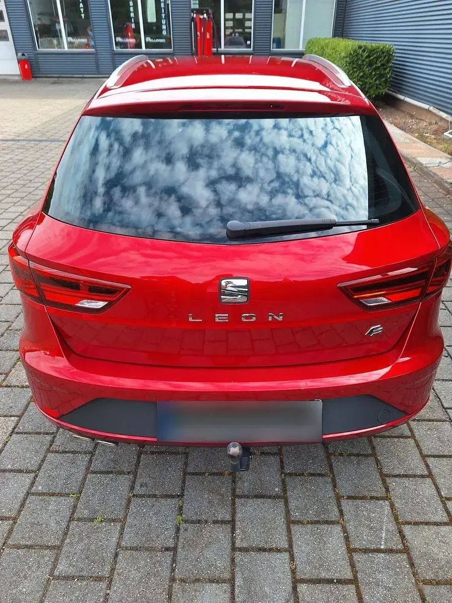 Gebraucht Seat Leon ST FR 150 PS (110 kW) 2018 Rot Kombi