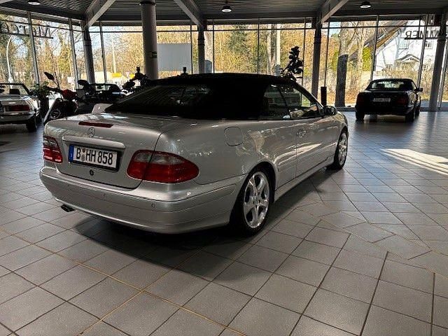 Gebraucht Mercedes CLK230 Elegance 197 PS (144 kW) 2002 Silber Cabrio