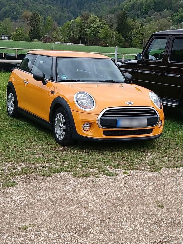 Second-hand Mini ONE 75 CP (55 kW) 2015 Portocaliu Hatchback