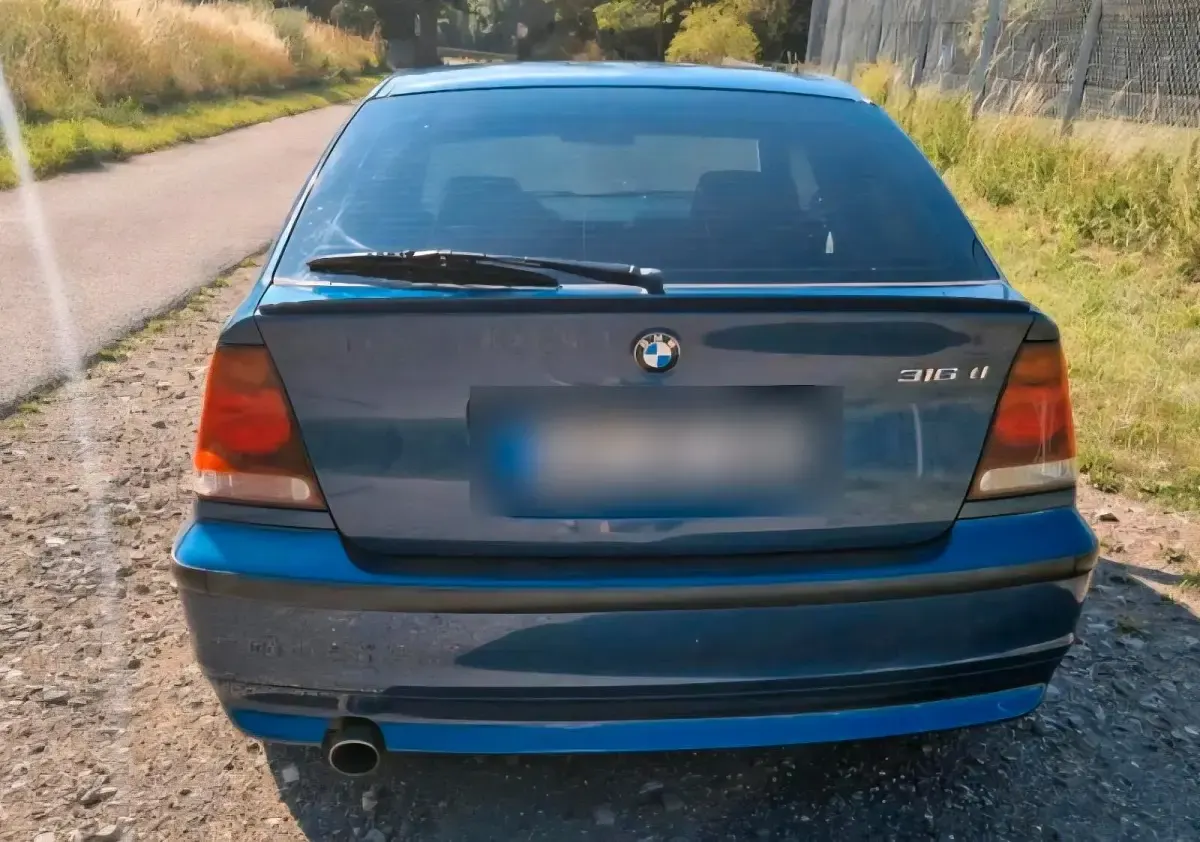 Gebraucht BMW 316 116 PS (85 kW) 2002 Blau Coupé