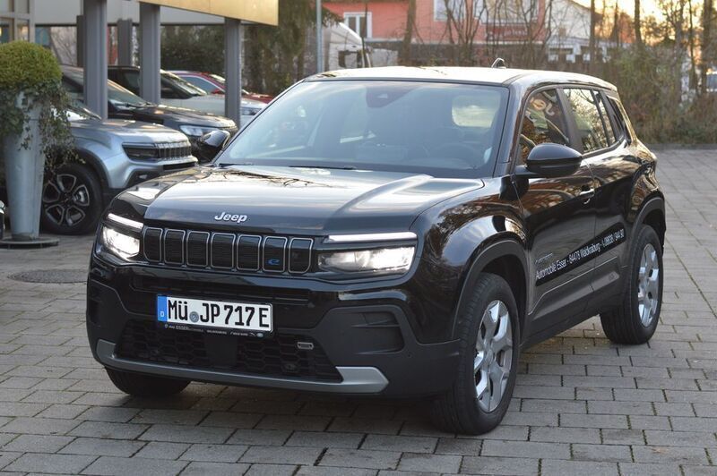 Gebraucht Jeep Avenger EV Altitude 114 kW (156 PS) 2023 Schwarz SUV