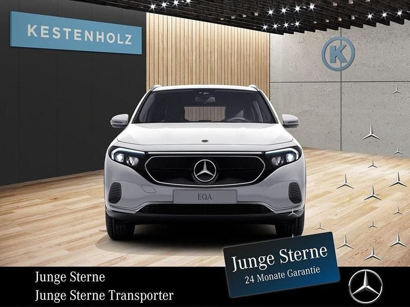 Gebraucht Mercedes EQA250 Progressive 139 kW (190 PS) 2023 Weiß SUV