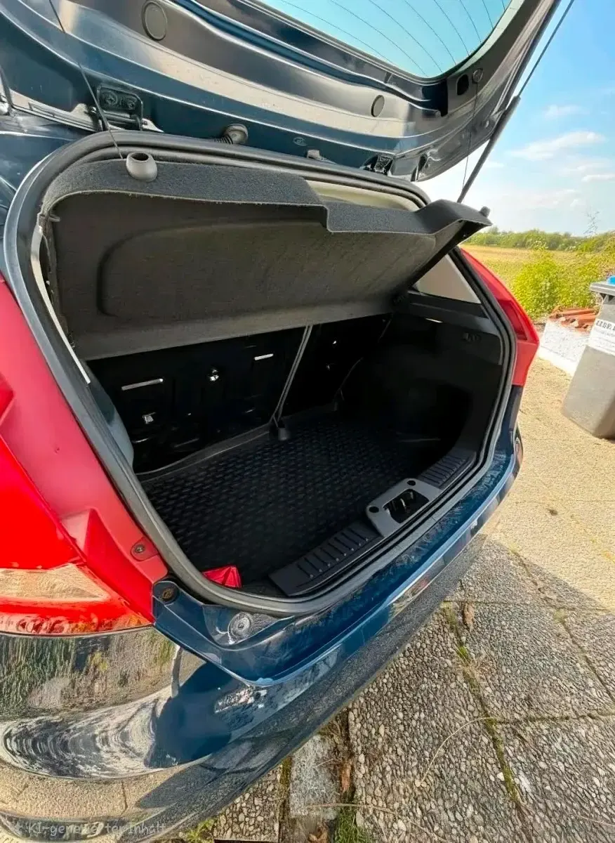 Gebraucht Ford Fiesta 60 PS (44 kW) 2010 Blau Limousine