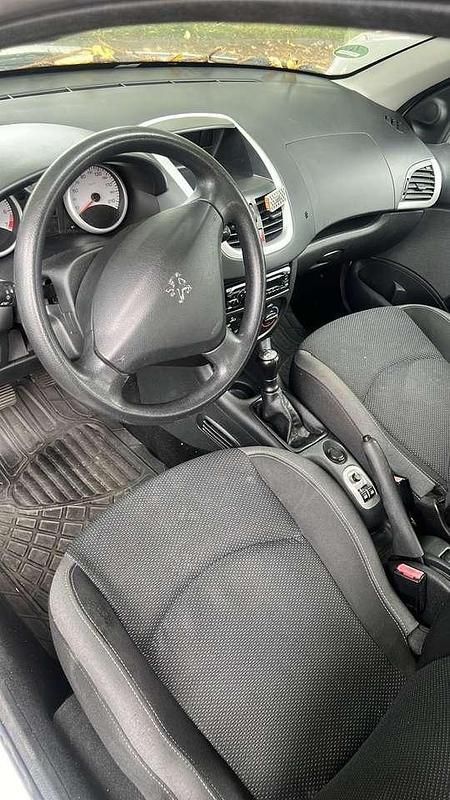 Gebraucht 2010 Peugeot 206+ Kleinwagen | 1.700 € (Fairer Preis) - Bild 1/4