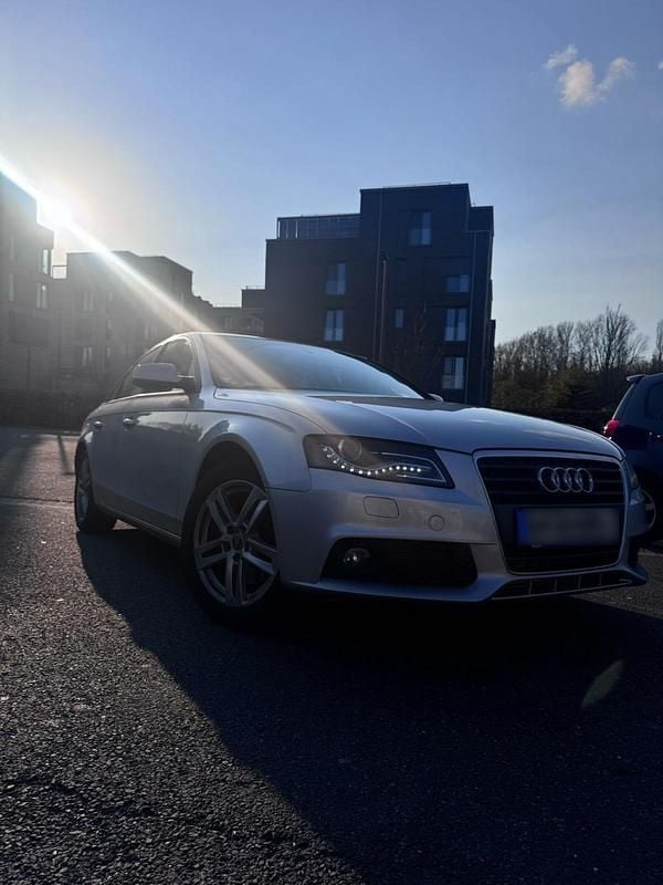 Gebraucht Audi A4 Attraction 190 PS (139 kW) 2012 Silber Limousine