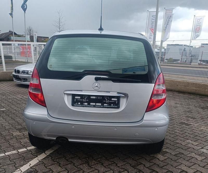 Gebraucht Mercedes A200 Elegance 140 PS (102 kW) 2005 Silber Van / Kleinbus