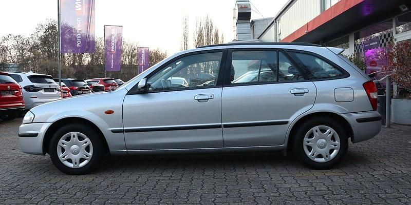 Gebraucht Mazda 323 88 PS (64 kW) 2000 Silber Kleinwagen