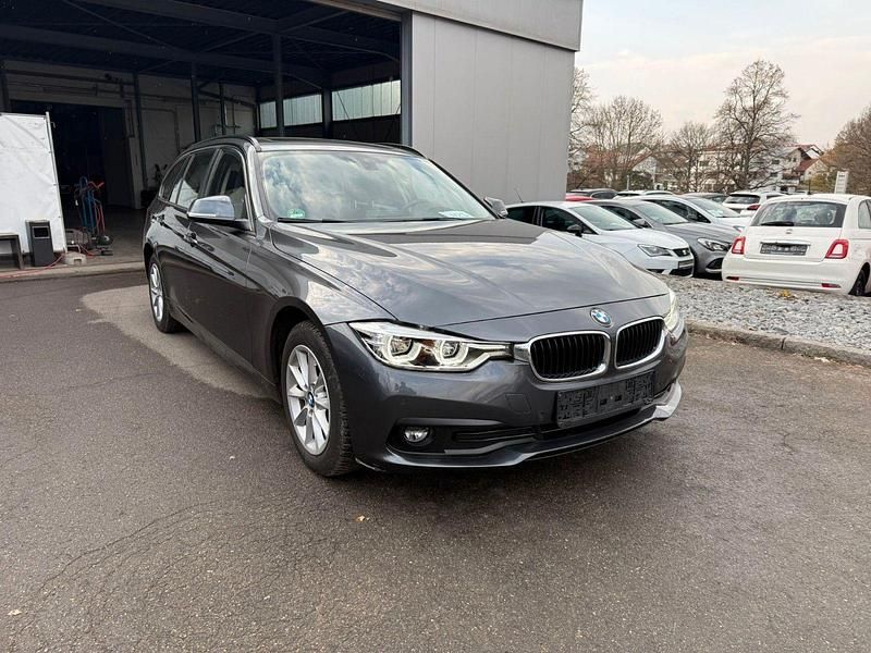 Gebraucht BMW 318 Performance 150 PS (110 kW) 2018 Grau Kombi
