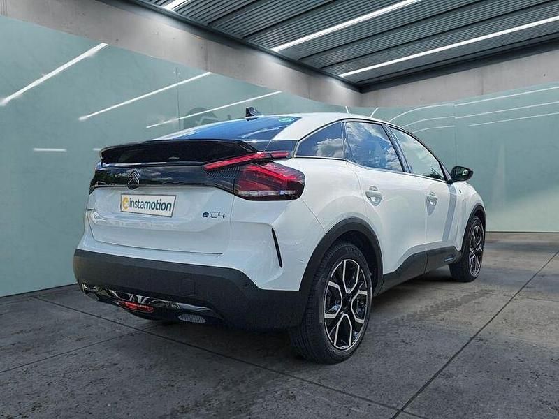 Gebraucht Citroën e-C4 Shine 100 kW (136 PS) 2023 Weiß Limousine