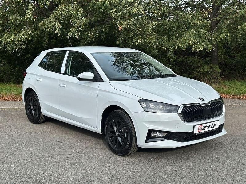 Neu Skoda 105 95 PS (69 kW) 2026 Weiß Limousine