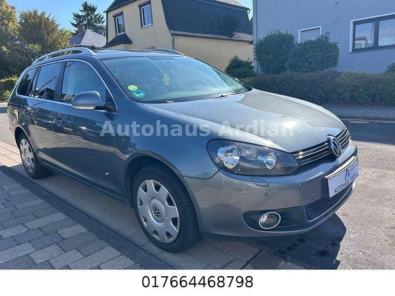 Grau Gebraucht 2011 VW Golf VI Highline Kombi | 2.999 € (Superpreis) - Bild 1/4