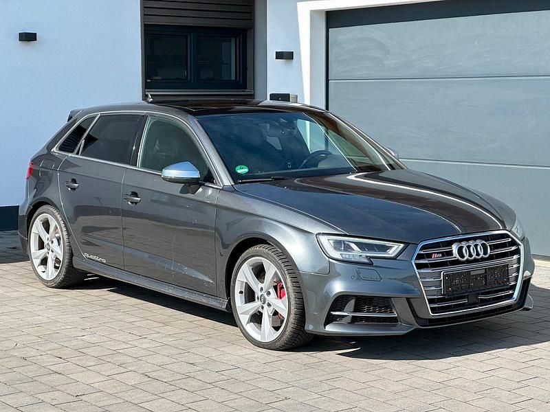 Gebraucht Audi S3 Ambiente 310 PS (228 kW) 2017 Grau Limousine