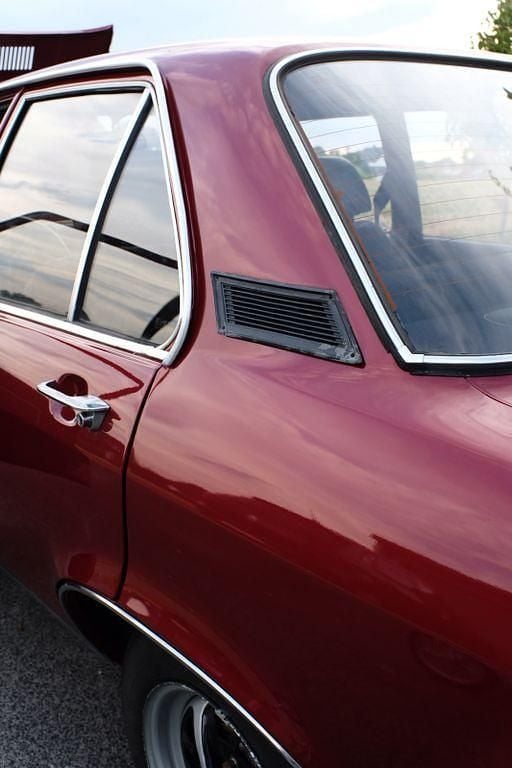 Gebraucht Opel Ascona 48 PS (35 kW) 1972 Rot Limousine