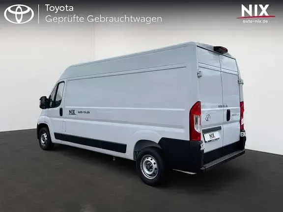 Gebraucht Toyota Proace 140 PS (102 kW) 2024 Icy white Van / Kleinbus