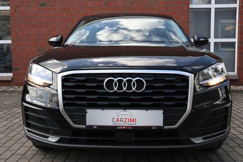 Gebraucht Audi Q2 Basis 116 PS (85 kW) 2018 Schwarz SUV