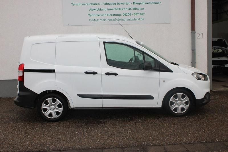 Gebraucht Ford Transit 130 PS (95 kW) 2021 Weiß Van / Kleinbus