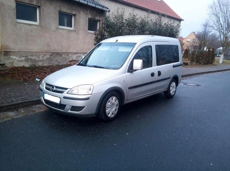 Gebraucht 2009 Opel Combo Van / Kleinbus | 3.200 € (Fairer Preis) - Bild 1/4