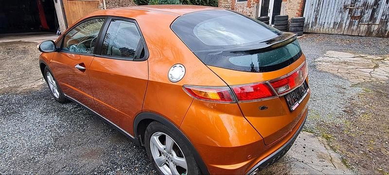 Gebraucht Honda Civic 83 PS (61 kW) 2008 Orange Limousine