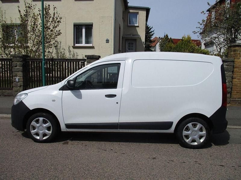 Second-hand Dacia Dokker 102 CP (75 kW) 2017 Alb Monovolum