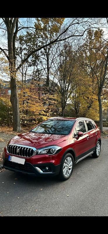 Rot Gebraucht 2020 Suzuki SX4 S-Cross SUV | 16.000 € (Guter Preis) - Bild 1/4