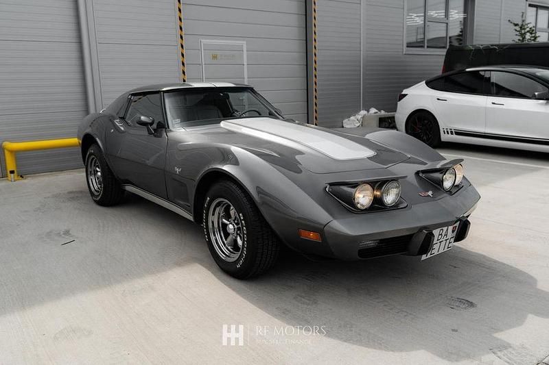 Second-hand Corvette Stingray 200 CP (147 kW) 1977 Gri