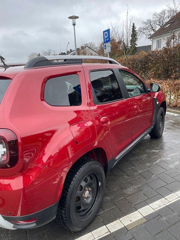 Gebraucht Dacia Duster 131 PS (96 kW) 2021 Rot SUV