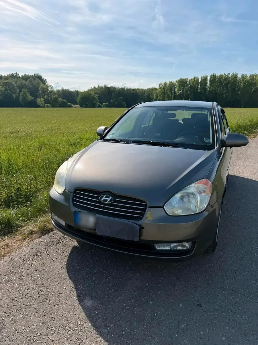 Brugt Hyundai Accent 2008 Grå Sedan