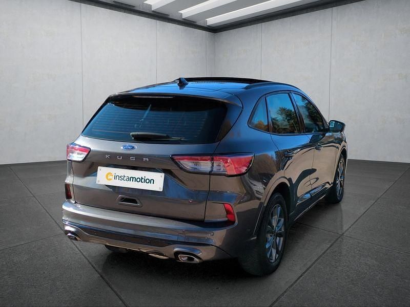 Gebraucht Ford Kuga 120 PS (88 kW) 2022 Grau SUV