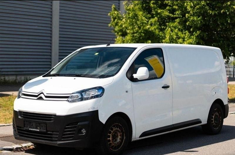Weiß Gebraucht 2016 Citroën Jumpy Van / Kleinbus | 9.999 € (Fairer Preis) - Bild 1/4