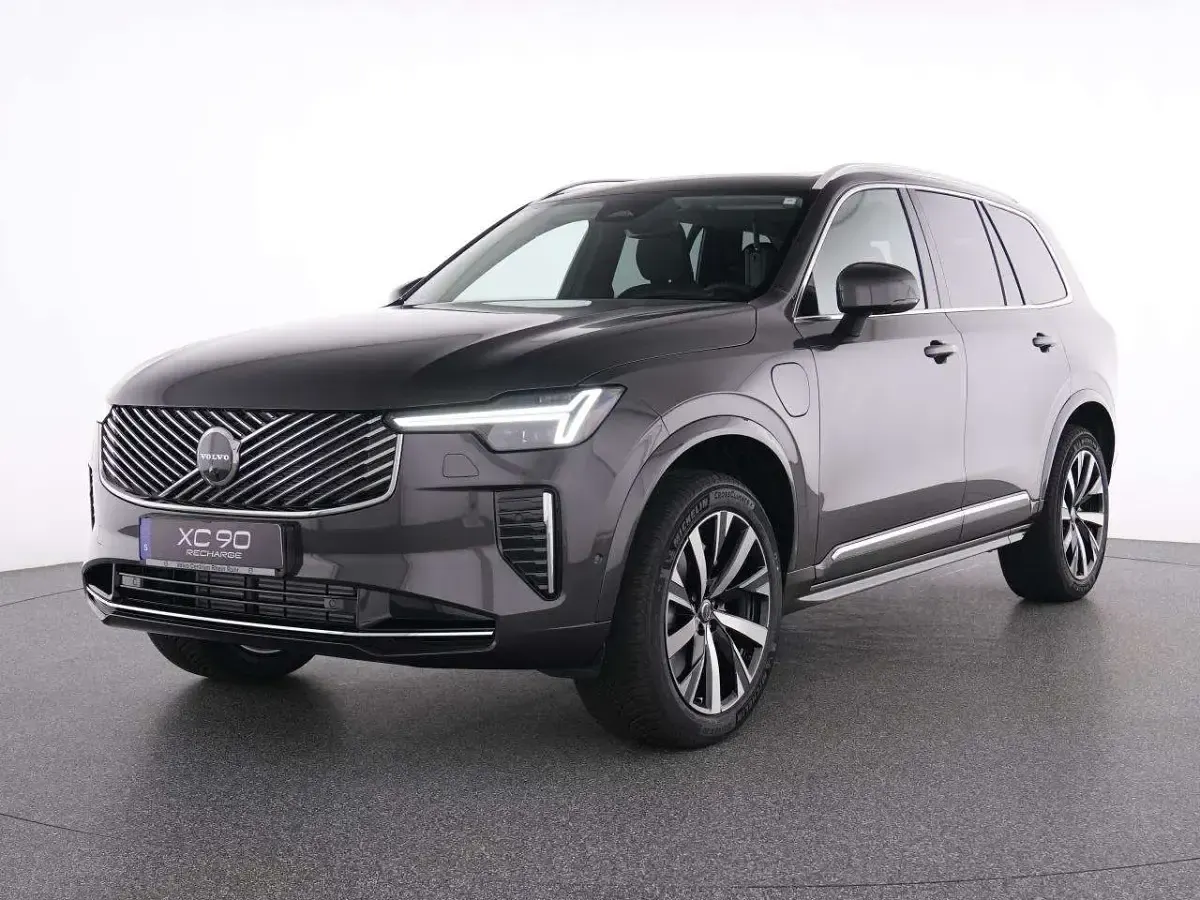 Gebraucht Volvo XC90 Plus 455 PS (334 kW) 2025 Grau vapour grey / metallic SUV