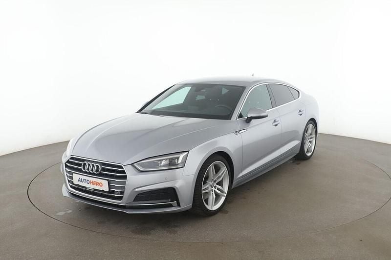 Grau Gebraucht 2018 Audi A5 Sportback Sport Kleinwagen | 24.470 € (Fairer Preis) - Bild 1/3