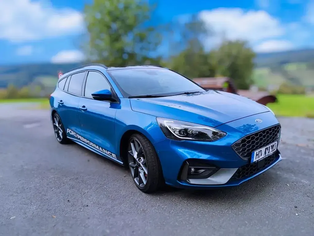 Gebraucht Ford Focus ST 280 PS (205 kW) 2022 Blau Limousine