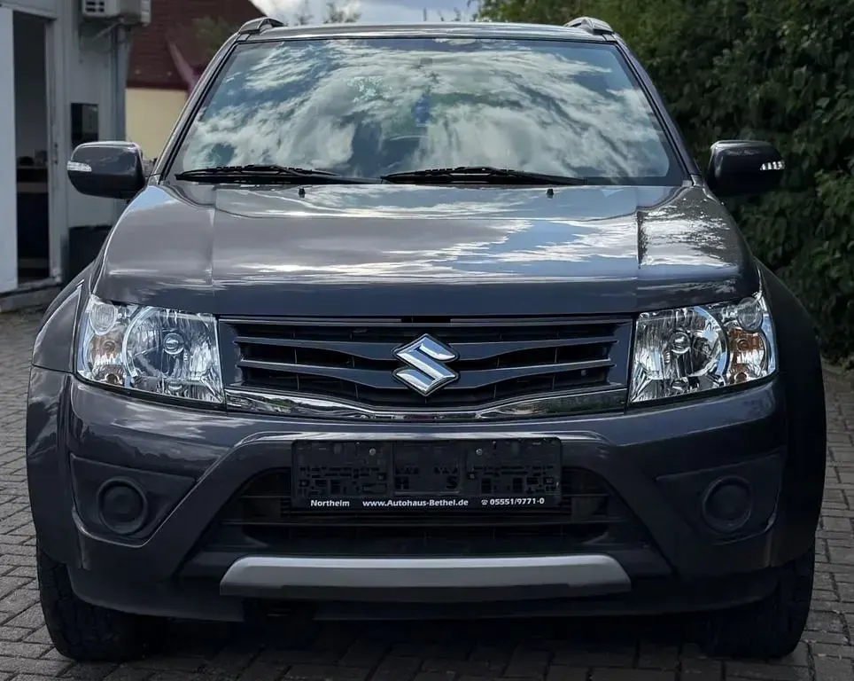 Gebraucht Suzuki Vitara Comfort 129 PS (94 kW) 2014 Grau SUV