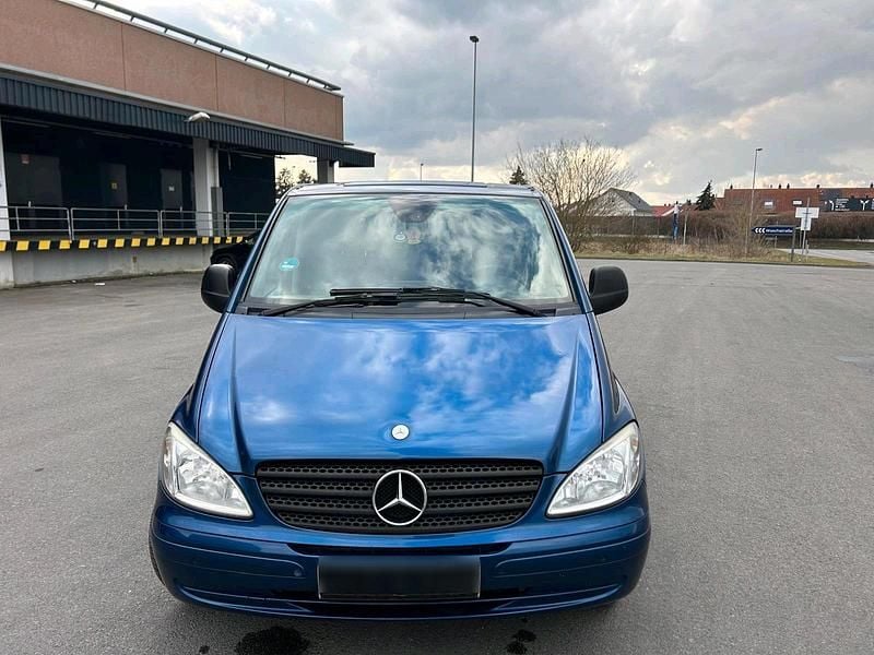 Blau Gebraucht 2007 Mercedes Vito Van / Kleinbus | 7.250 € - Bild 1/4