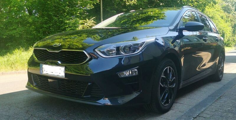 Schwarz Gebraucht 2019 Kia Ceed Sportswagon GT-Line Kombi | 17.700 € (Fairer Preis) - Bild 1/4