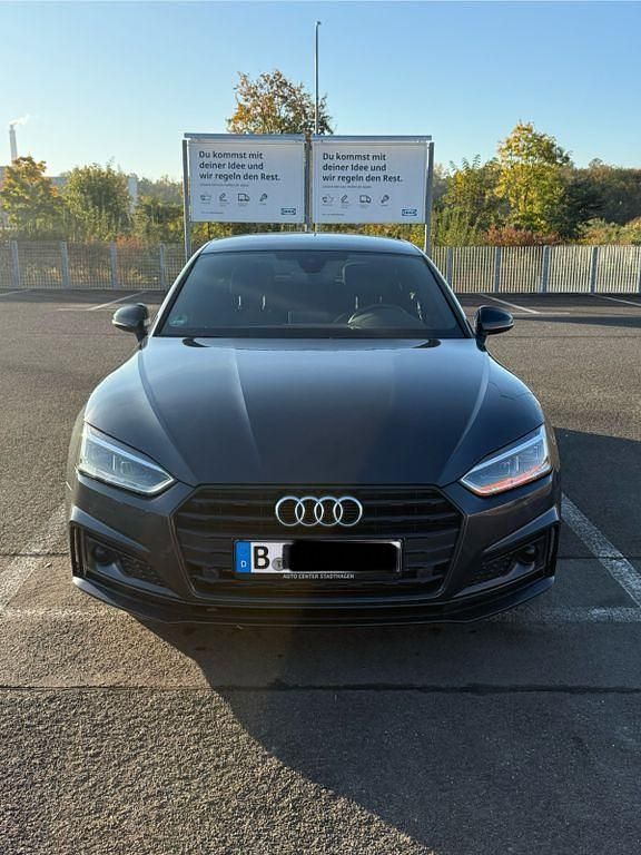 Grau Gebraucht 2018 Audi A5 Sportback Comfort Limousine | 17.250 € (Guter Preis) - Bild 1/4
