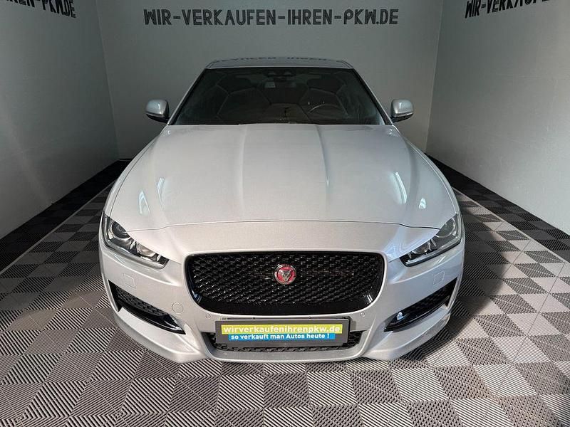 Gebraucht Jaguar XE R-Sport 179 PS (131 kW) 2017 Silber Limousine