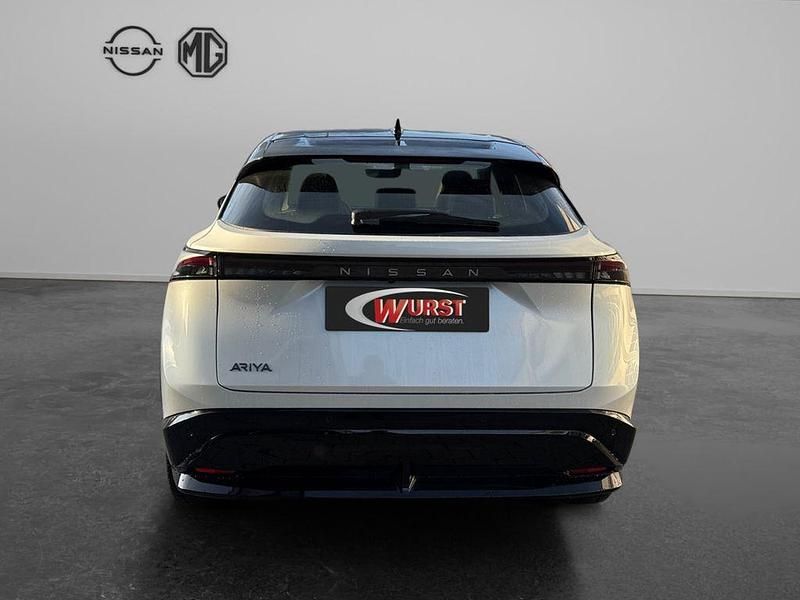 Neu Nissan Ariya 160 kW (218 PS) 2025 Pearl white/pearl black SUV