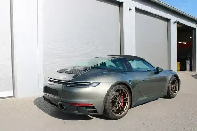 Gebraucht Porsche 911 Carrera 4 GTS Targa 480 PS (353 kW) 2024 Grün Cabrio