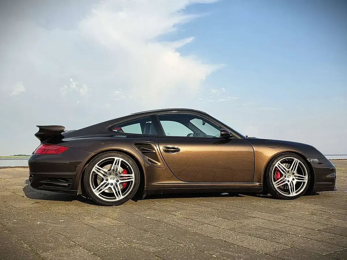 Gebraucht Porsche 997 Turbo 480 PS (353 kW) 2008 Macadamiametallic Coupé