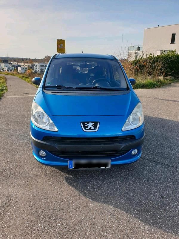 Blau Gebraucht 2005 Peugeot 1007 Kleinwagen | 1.750 € (Fairer Preis) - Bild 1/4