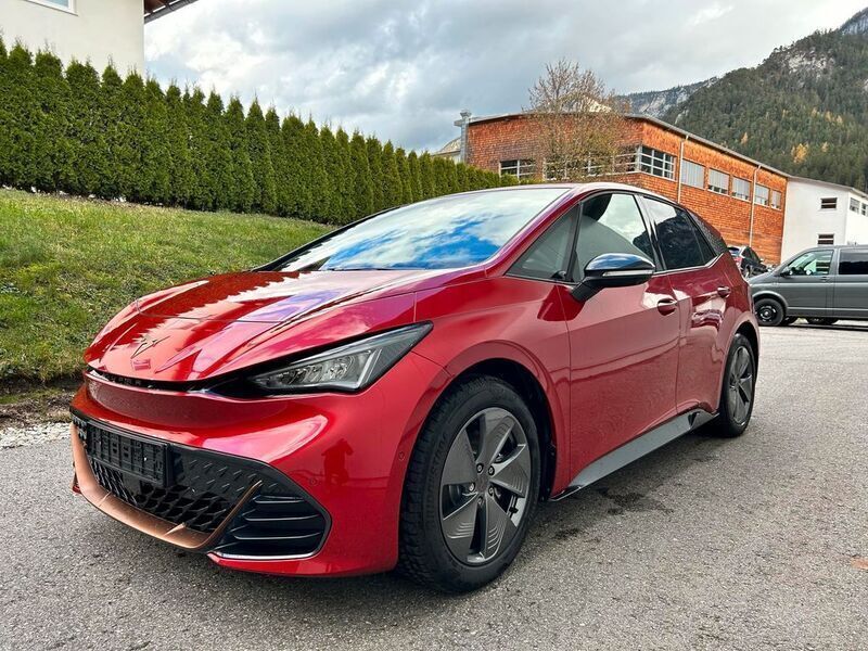 Gebraucht Cupra Born Basis 150 kW (204 PS) 2023 Rot Kleinwagen