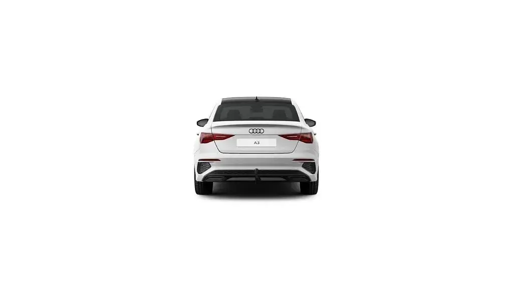 Gebraucht Audi A3 Ambiente 150 PS (110 kW) 2023 Ibisweiß Limousine