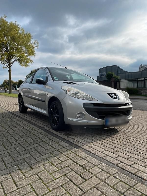 Silber Gebraucht 2009 Peugeot 206 Kleinwagen | 2.000 € (Fairer Preis) - Bild 1/4