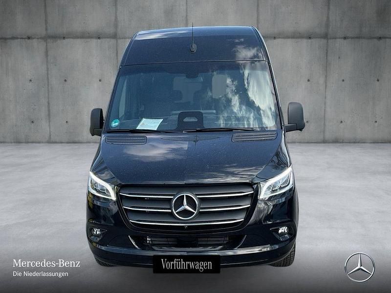 Gebraucht Mercedes Sprinter 190 PS (139 kW) 2025 Schwarz Van