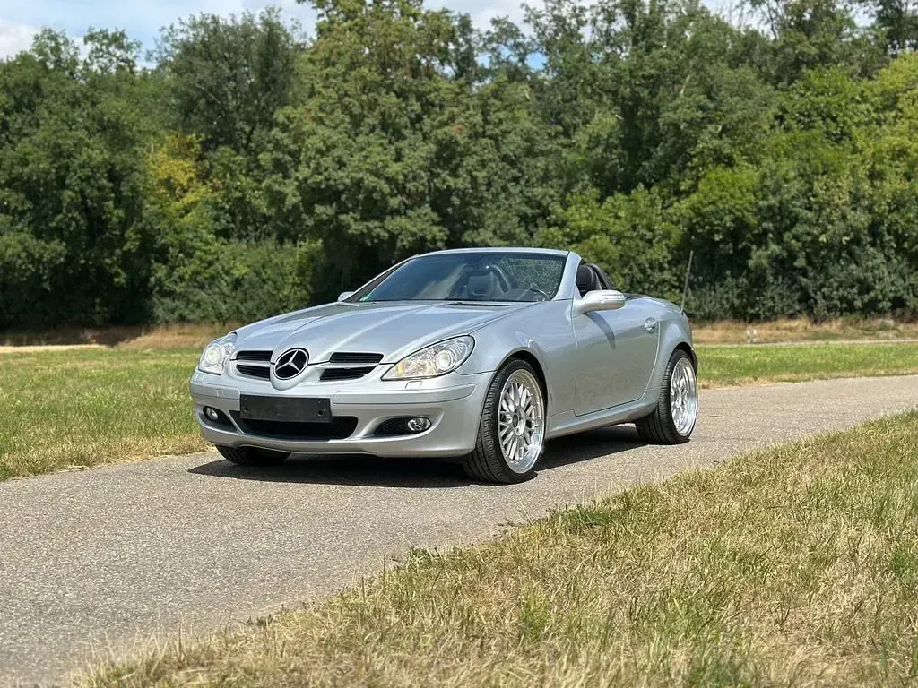 Gebraucht Mercedes SLK280 230 PS (169 kW) 2006 Silber Cabrio